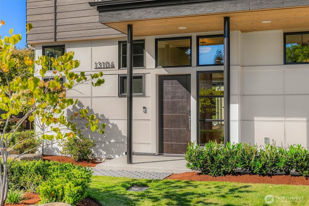 Photo of 13104 NE 103RD Place, Kirkland, WA 98033 (MLS # 2434027)