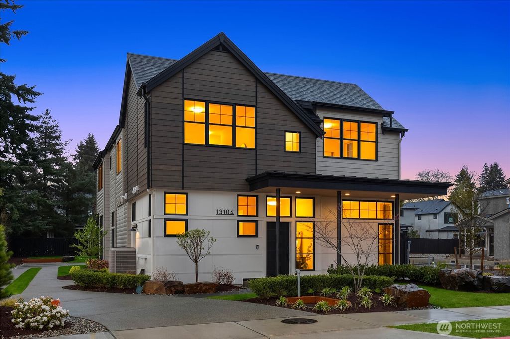 Photo of 13104 NE 103RD Place, Kirkland, WA 98033 (MLS # 2434027)