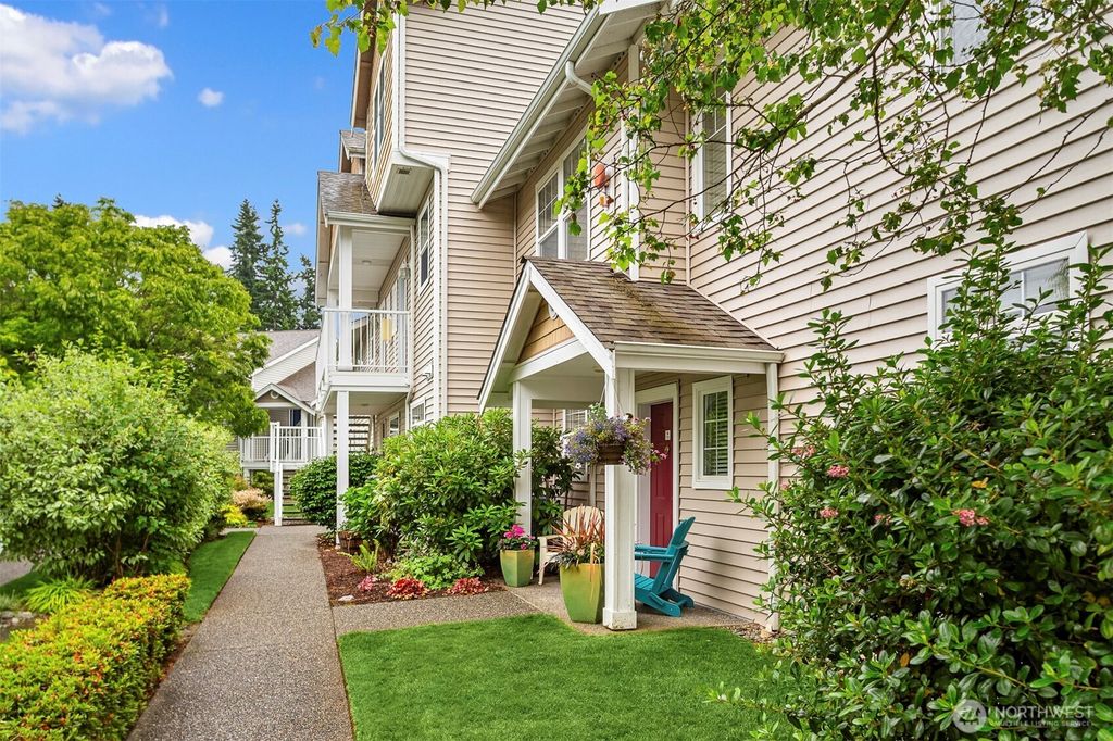 Photo of 5400 Harbour Pointe Boulevard #C104, Mukilteo, WA 98275 (MLS # 2398412)