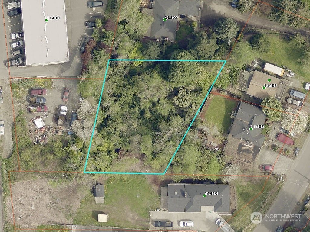 Photo of 114 XX Roseberg Avenue S, Burien, WA 98168 (MLS # 2260628)