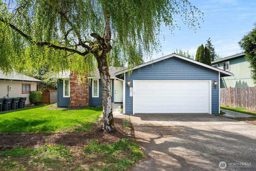 Photo of 26711 218th Avenue SE, Maple Valley, WA 98038 (MLS # 2511991)