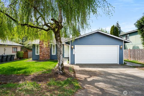 Photo of 26711 218th Avenue SE, Maple Valley, WA 98038 (MLS # 2511991)