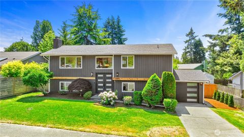 Photo of 15833 NE 110th Street, Redmond, WA 98052 (MLS # 2468805)
