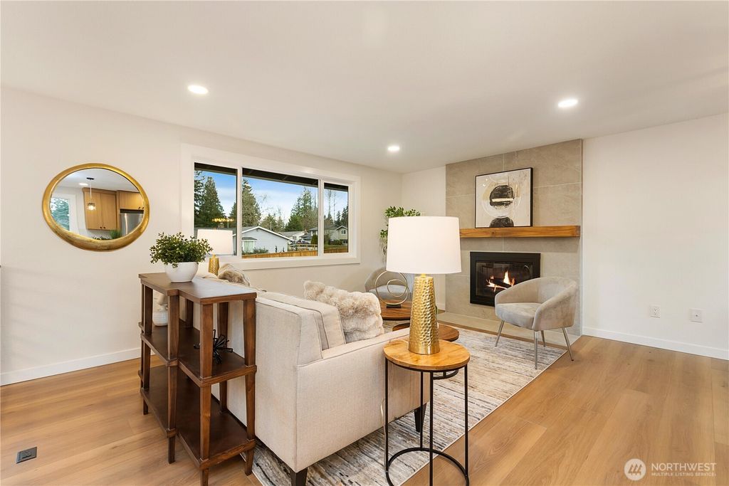 Photo of 15833 NE 110th Street, Redmond, WA 98052 (MLS # 2468805)