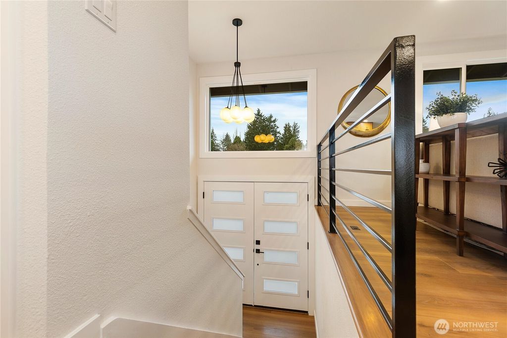 Photo of 15833 NE 110th Street, Redmond, WA 98052 (MLS # 2468805)