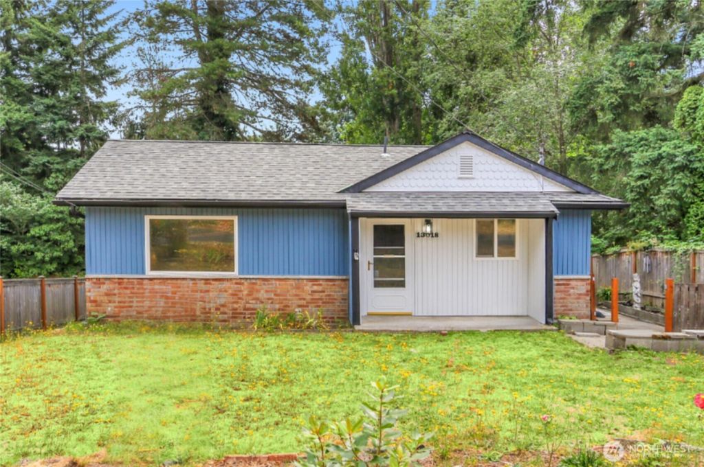 Photo of 13018 27th Avenue NE, Seattle, WA 98125 (MLS # 2415111)