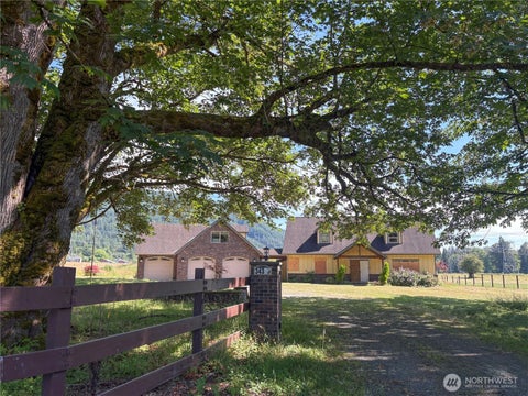 Photo of 34325 SE 263rd Place, Ravensdale, WA 98051 (MLS # 2551129)