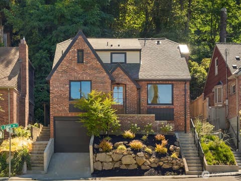 Photo of 1919 E Eaton Place, Seattle, WA 98112 (MLS # 2565501)