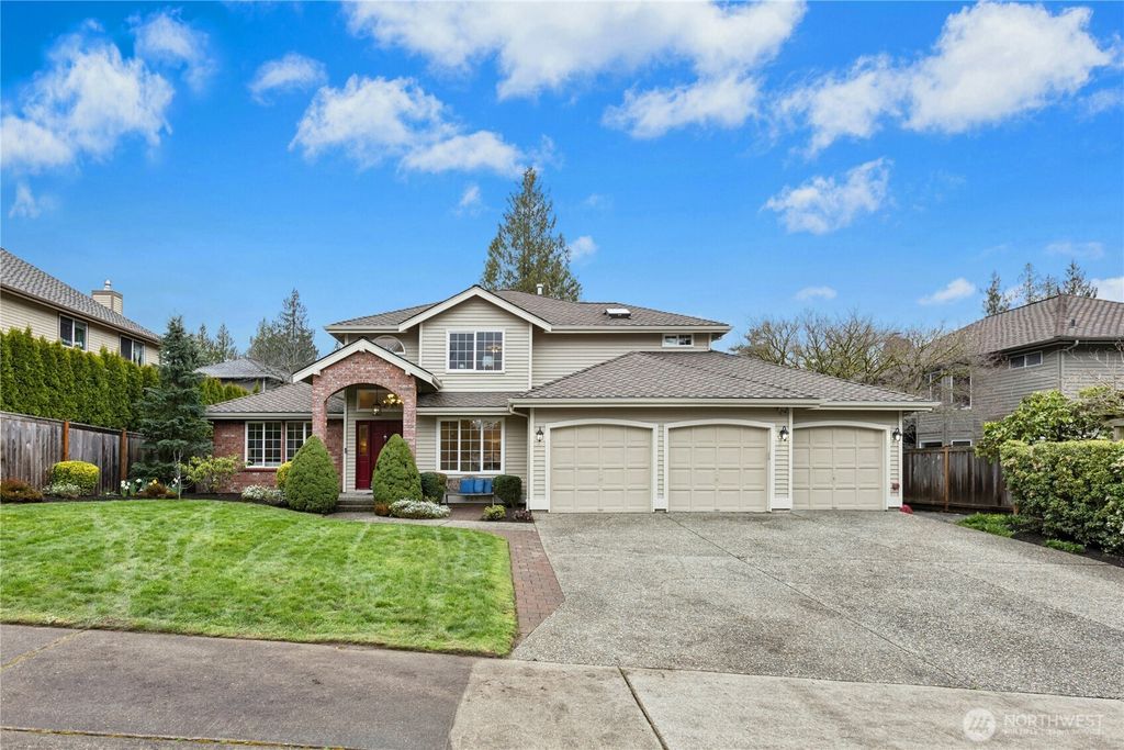 Photo of 23512 NE 19th Drive, Sammamish, WA 98074 (MLS # 2481966)