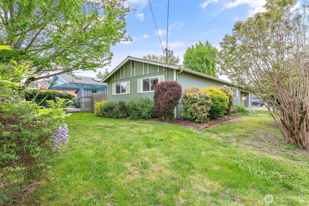 Photo of 2700 Xenia Street, Bellingham, WA 98226 (MLS # 2514313)