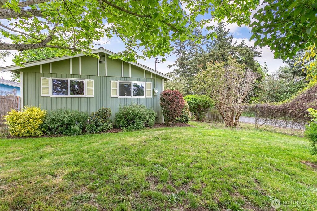 Photo of 2700 Xenia Street, Bellingham, WA 98226 (MLS # 2514313)
