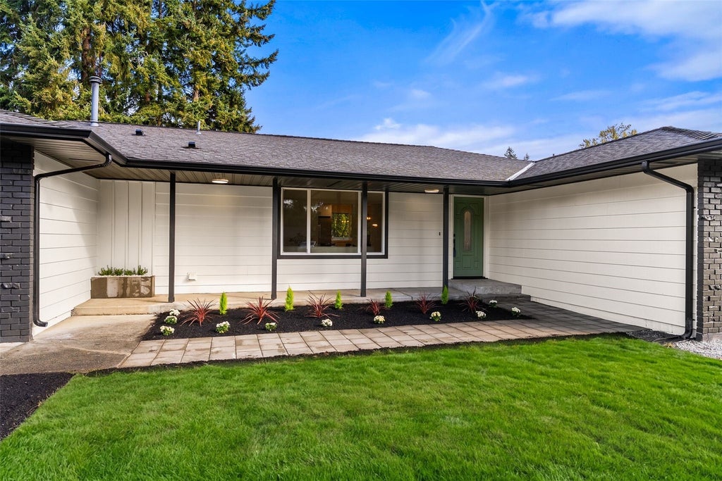 Photo of 5601 133rd Place NE, Marysville, WA 98271 (MLS # 2598675)