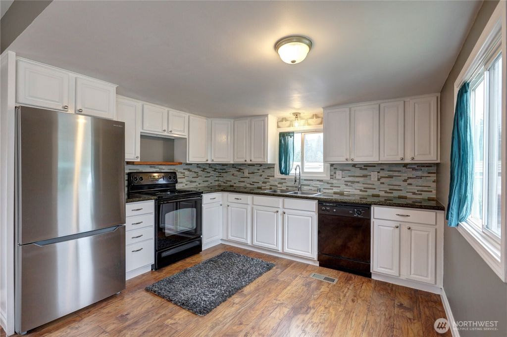 Photo of 45800 SE North Bend Way #16, North Bend, WA 98045 (MLS # 2524542)