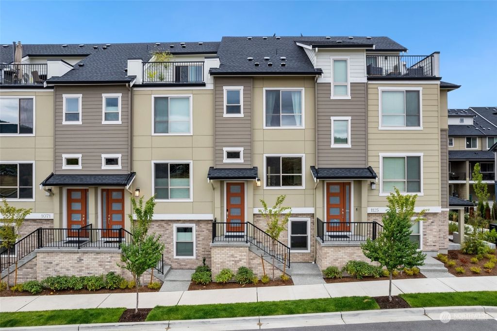 Photo of 1107 8th Avenue NE #5.2, Issaquah, WA 98029 (MLS # 2161296)
