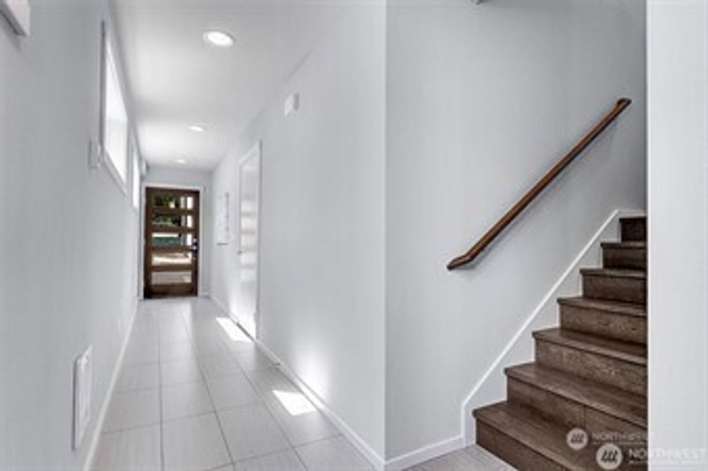 Photo of 732 26th Avenue S #B, Seattle, WA 98144 (MLS # 2472092)