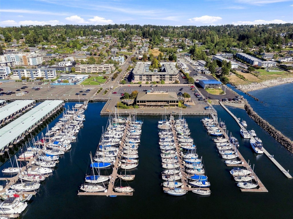 Photo of 601 S 227th St #411S, Des Moines, WA 98198 (MLS # 2597910)