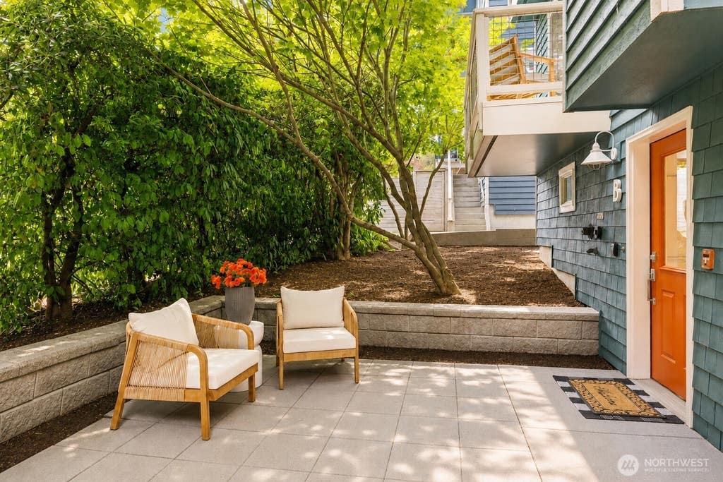 Photo of 3648 Francis Avenue N #B, Seattle, WA 98103 (MLS # 2567439)