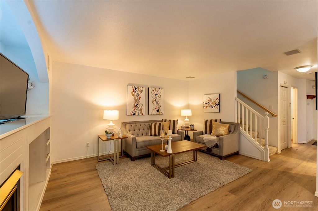 Photo of 18809 SE 20th Dr Dr, Bothell, WA 98012 (MLS # 2473371)