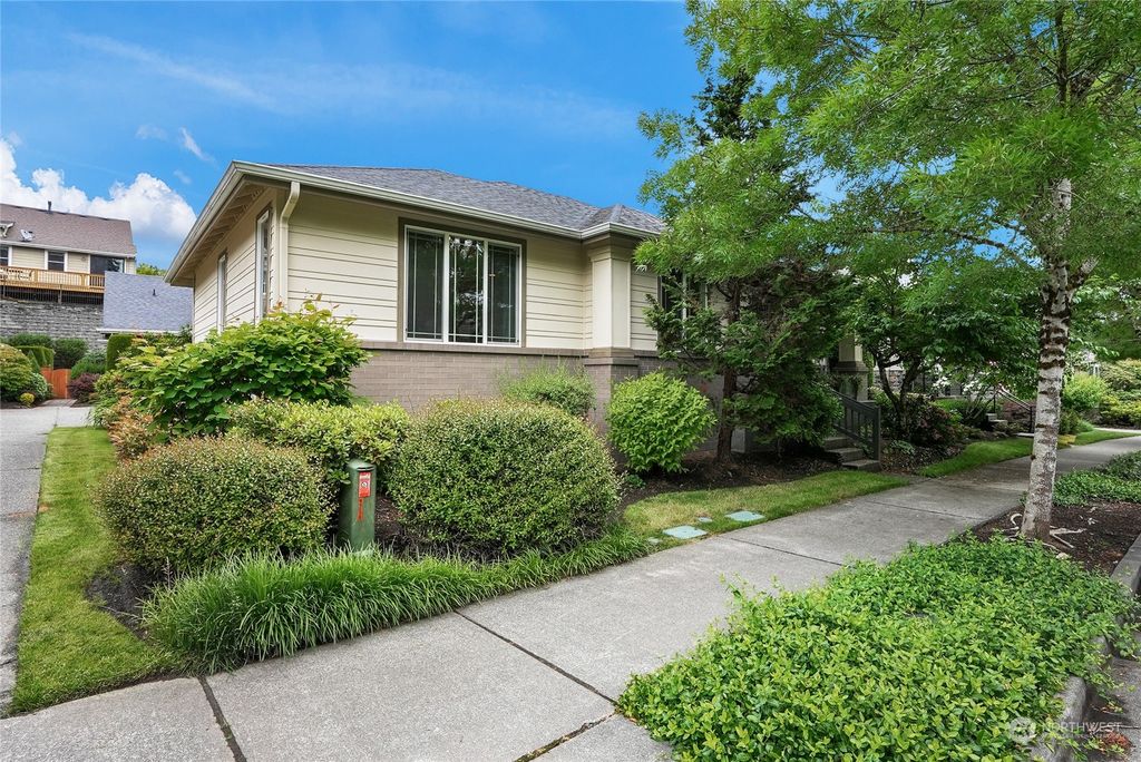 Photo of 23668 NE Twinberry Way, Redmond, WA 98053 (MLS # 2127100)