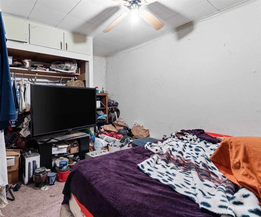 listing image 9362345376135359880