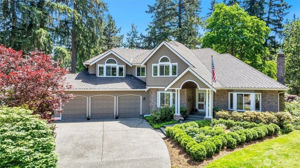 Photo of 18817 NE 157th Street, Woodinville, WA 98072 (MLS # 2575381)