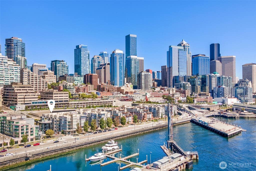 Photo of 2000 Alaskan Way #543, Seattle, WA 98121 (MLS # 2558185)