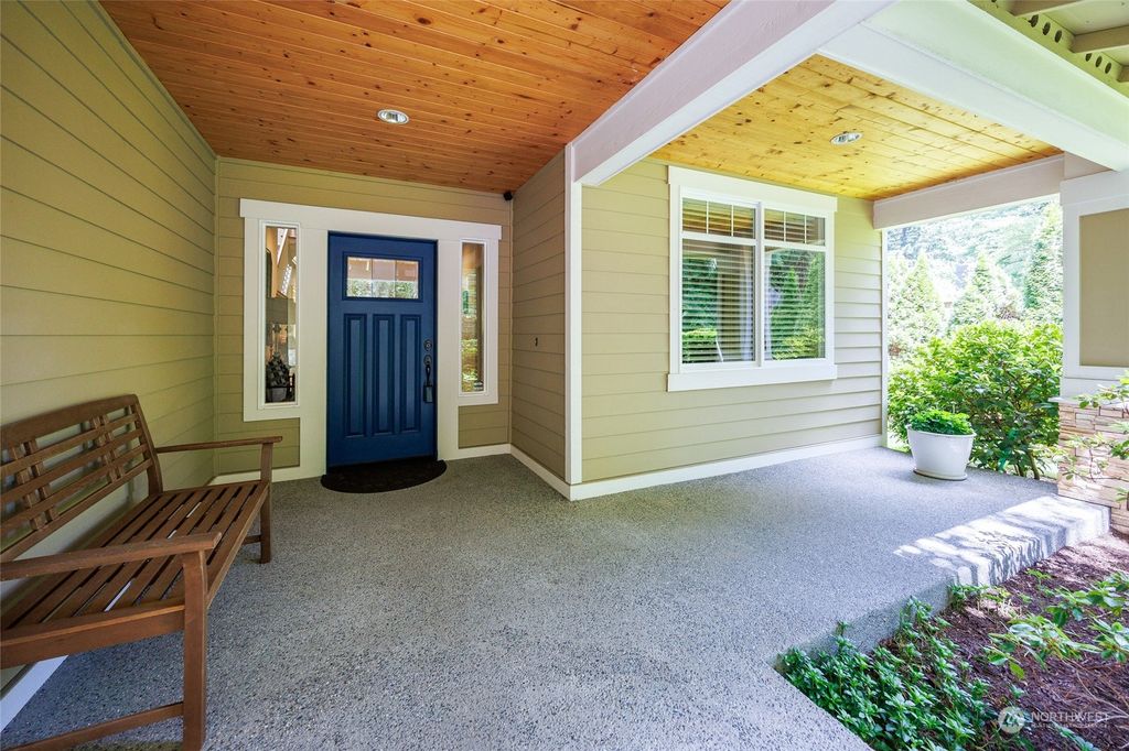 Photo of 7830 NE 165th Street, Kenmore, WA 98028 (MLS # 2249983)