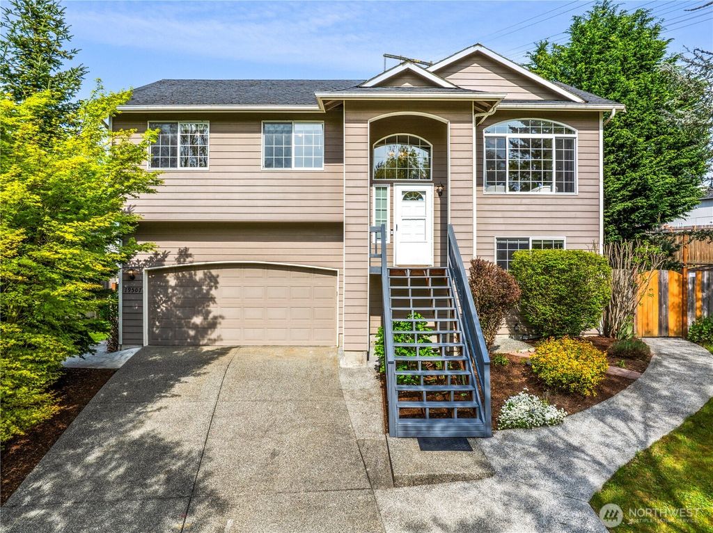 Photo of 19507 Knoll Drive, Arlington, WA 98223 (MLS # 2360941)