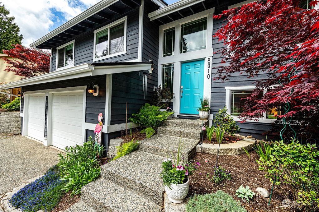 Photo of 8010 NE 140th Place, Kirkland, WA 98034 (MLS # 2230297)