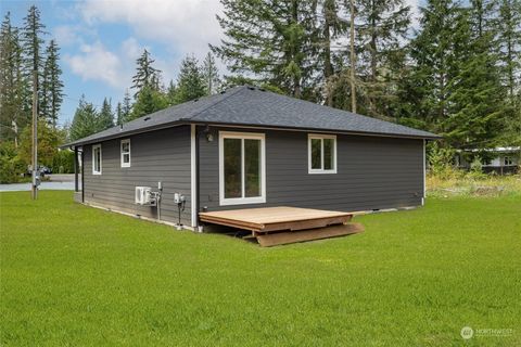 A home in Maple Falls