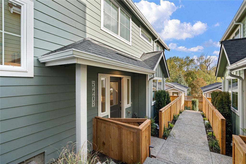 Photo of 5440 B 21st Avenue SW, Seattle, WA 98106 (MLS # 2598130)