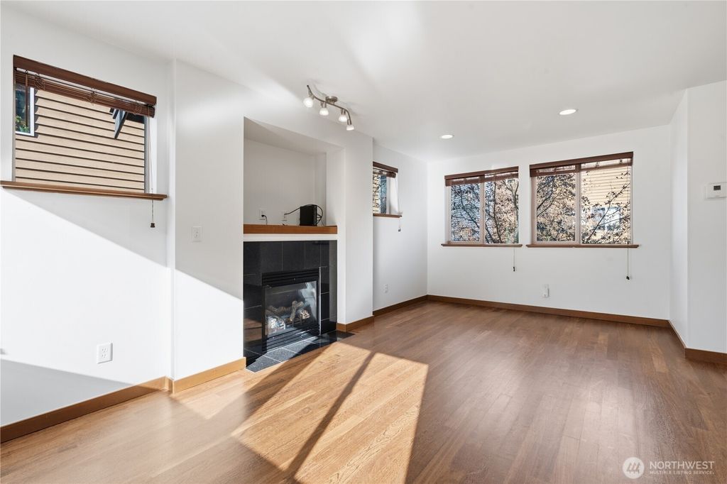 Photo of 5927 California Avenue SW, Seattle, WA 98136 (MLS # 2482481)