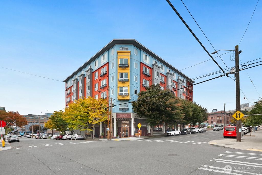 Photo of 668 S Lane Street St #711, Seattle, WA 98104 (MLS # 2446101)