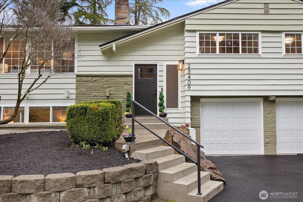 Photo of 23409 94 Place W, Edmonds, WA 98020 (MLS # 2488289)