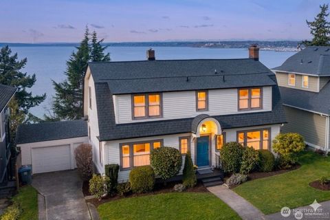 Photo of 322 S Forest Street, Bellingham, WA 98225 (MLS # 2479804)