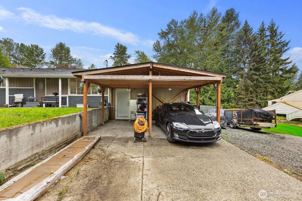 Photo of 4110 152nd Street SW, Lynnwood, WA 98087 (MLS # 2506858)