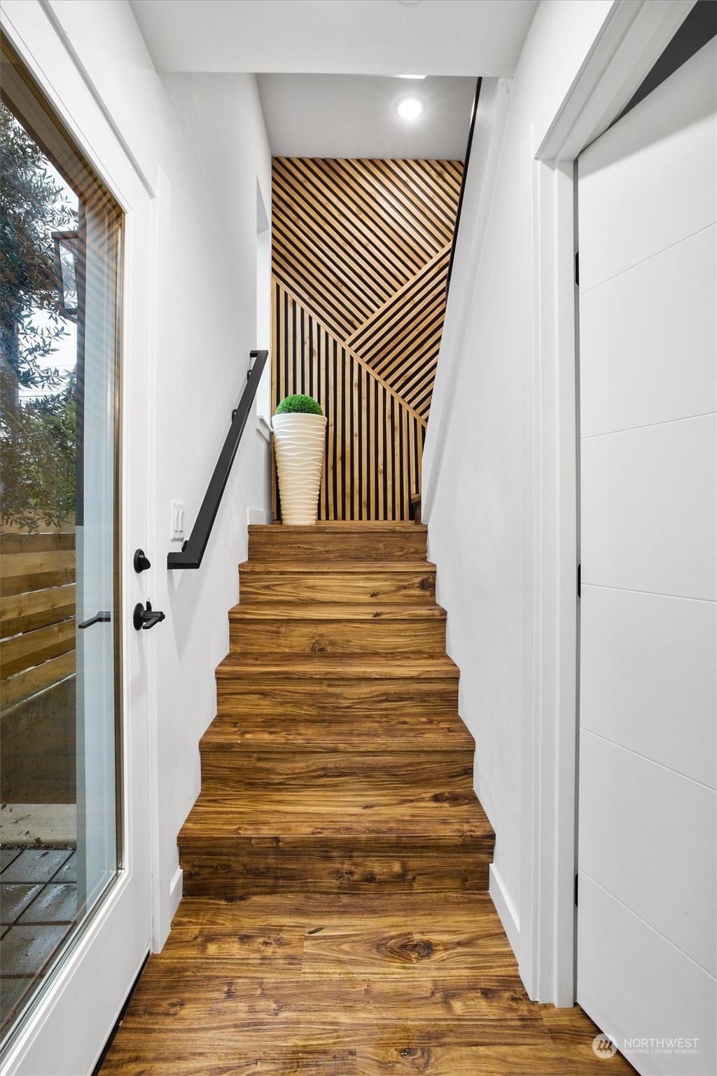 Photo of 9234 35th Avenue SW #A, Seattle, WA 98126 (MLS # 2195632)