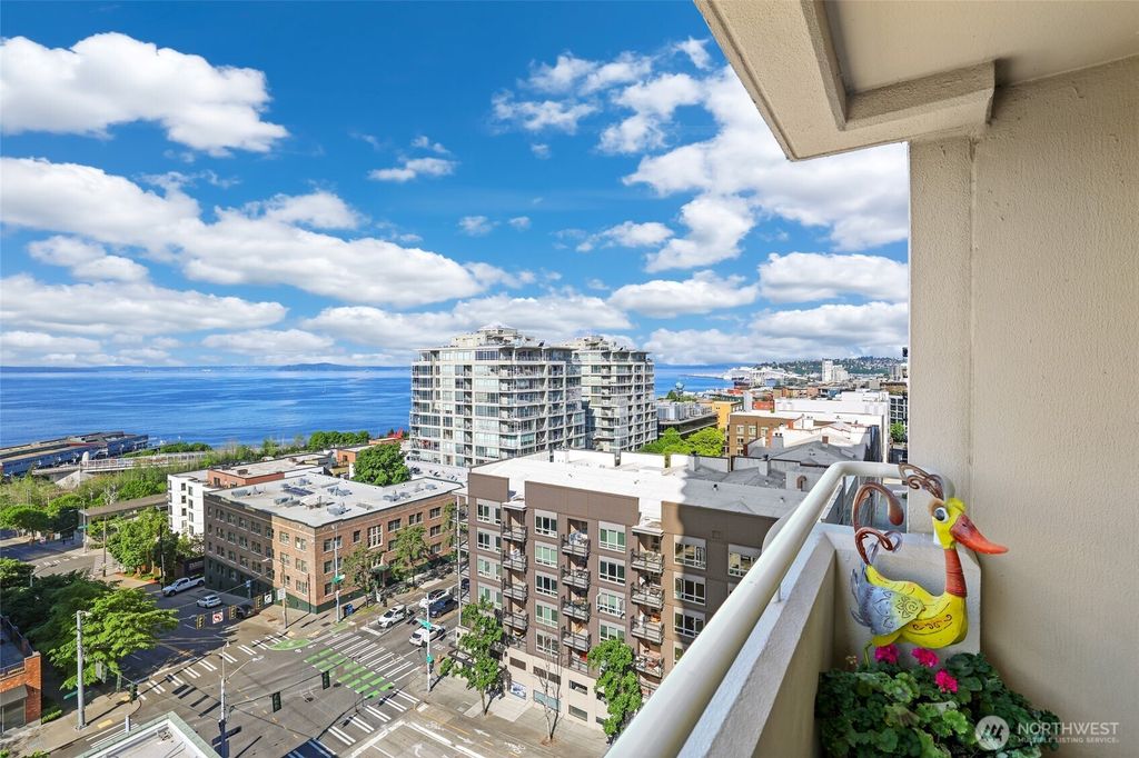 Photo of 2821 2nd Avenue #801, Seattle, WA 98121 (MLS # 2514732)