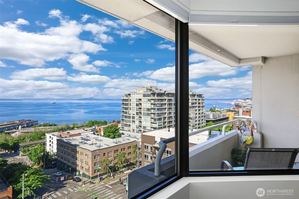 Photo of 2821 2nd Avenue #801, Seattle, WA 98121 (MLS # 2514732)