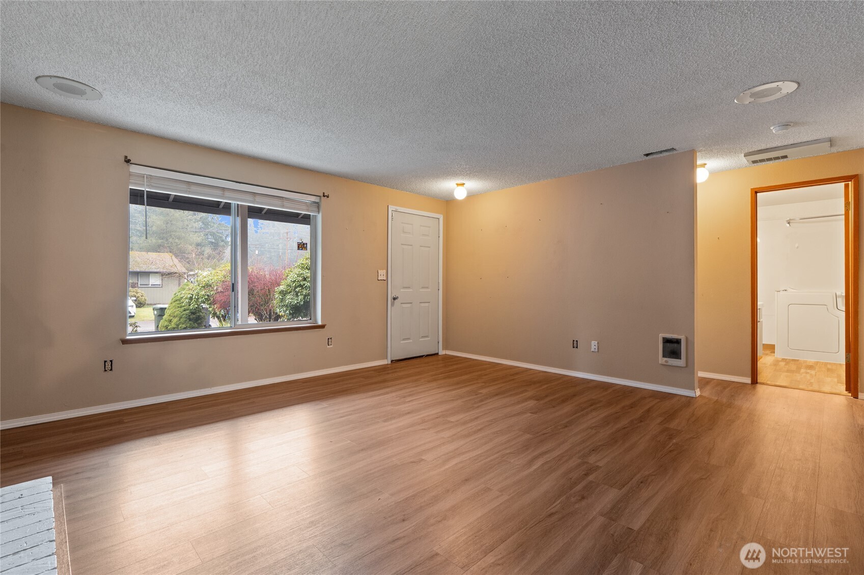 1113 159th St Court E