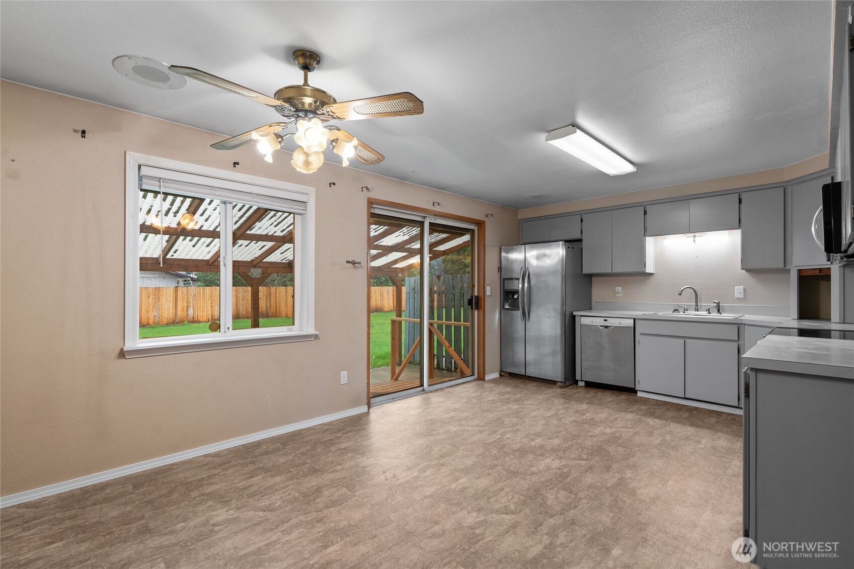 1113 159th St Court E