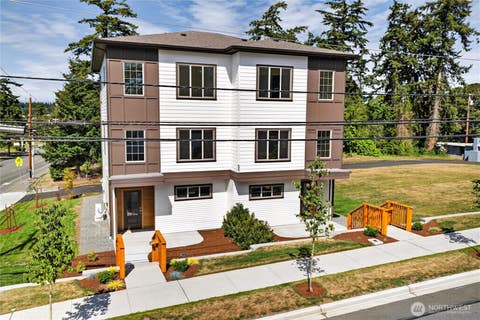 Photo of 55 NE Kettle Street #A2, Oak Harbor, WA 98277 (MLS # 2562565)