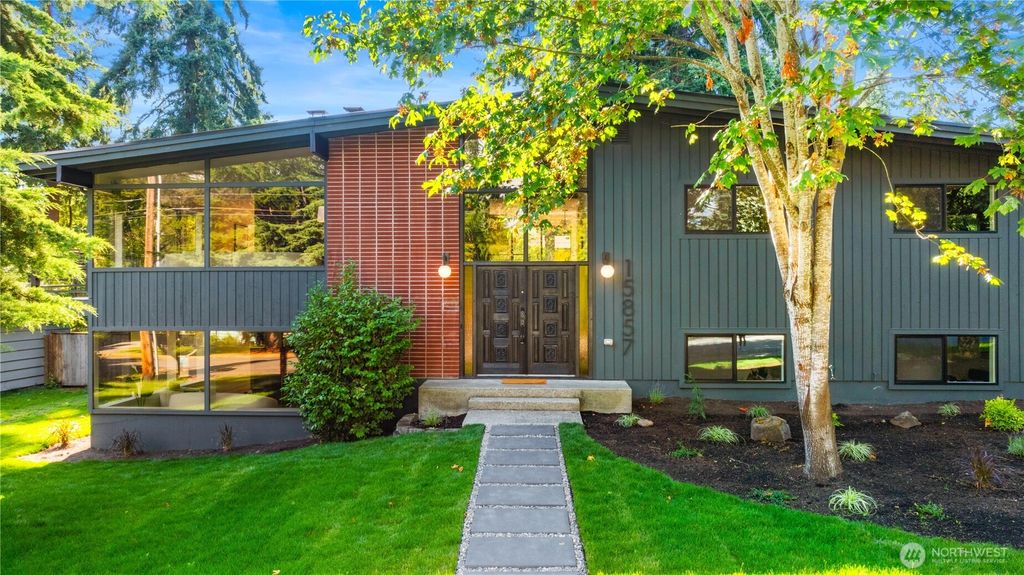 Photo of 15857 32nd Avenue NE, Lake Forest Park, WA 98155 (MLS # 2418407)