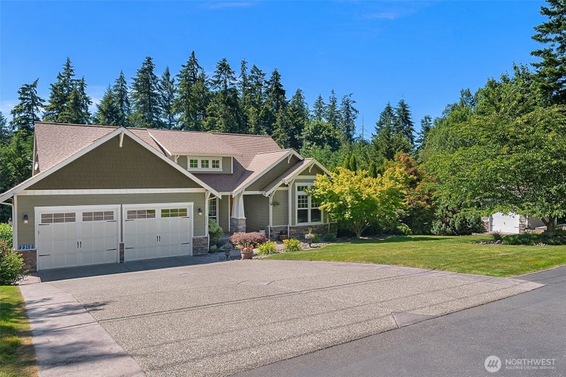 2312 NE Solar View Court