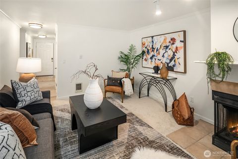 Photo of 11114 NE 125th Lane #G227, Kirkland, WA 98034 (MLS # 2487636)