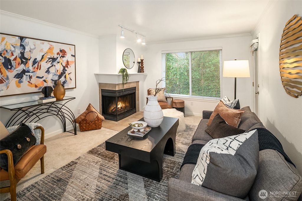 Photo of 11114 NE 125th Lane #G227, Kirkland, WA 98034 (MLS # 2487636)