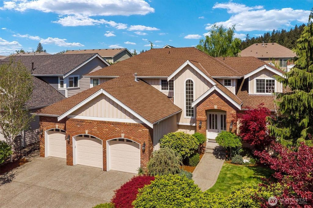 Photo of 13914 SE 88th Place, Newcastle, WA 98059 (MLS # 2431699)