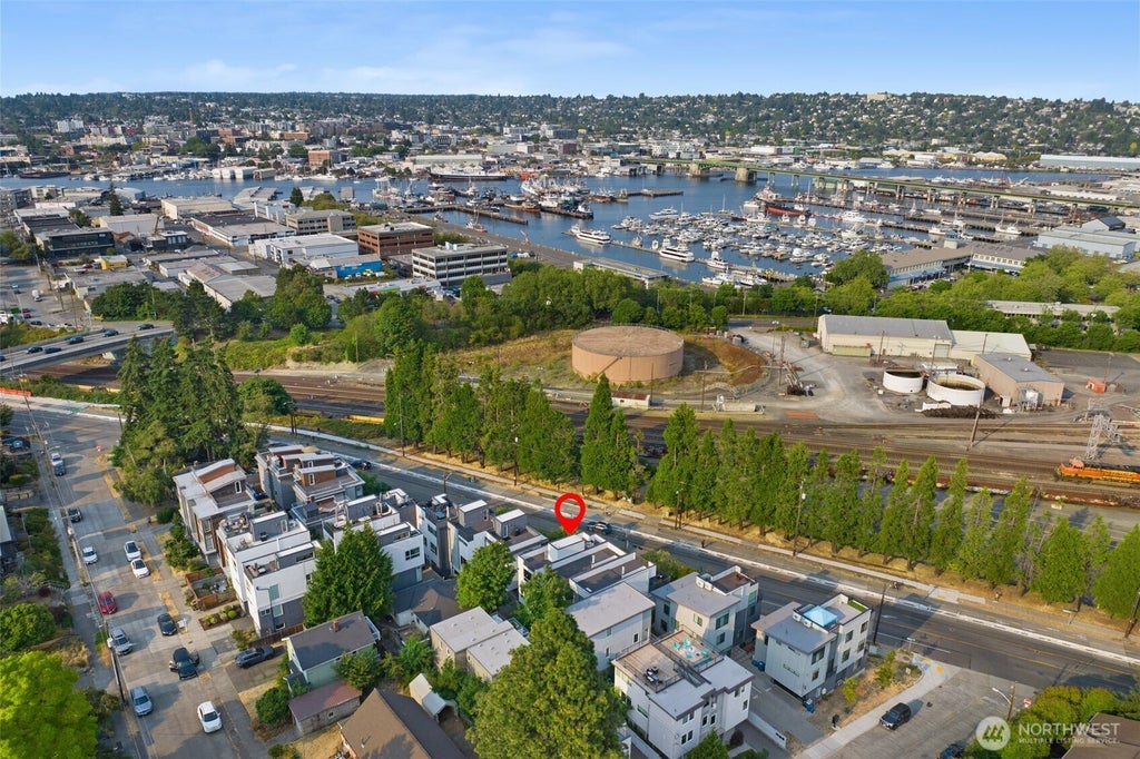 Photo of 3817 Gilman Avenue W, Seattle, WA 98199 (MLS # 2584082)