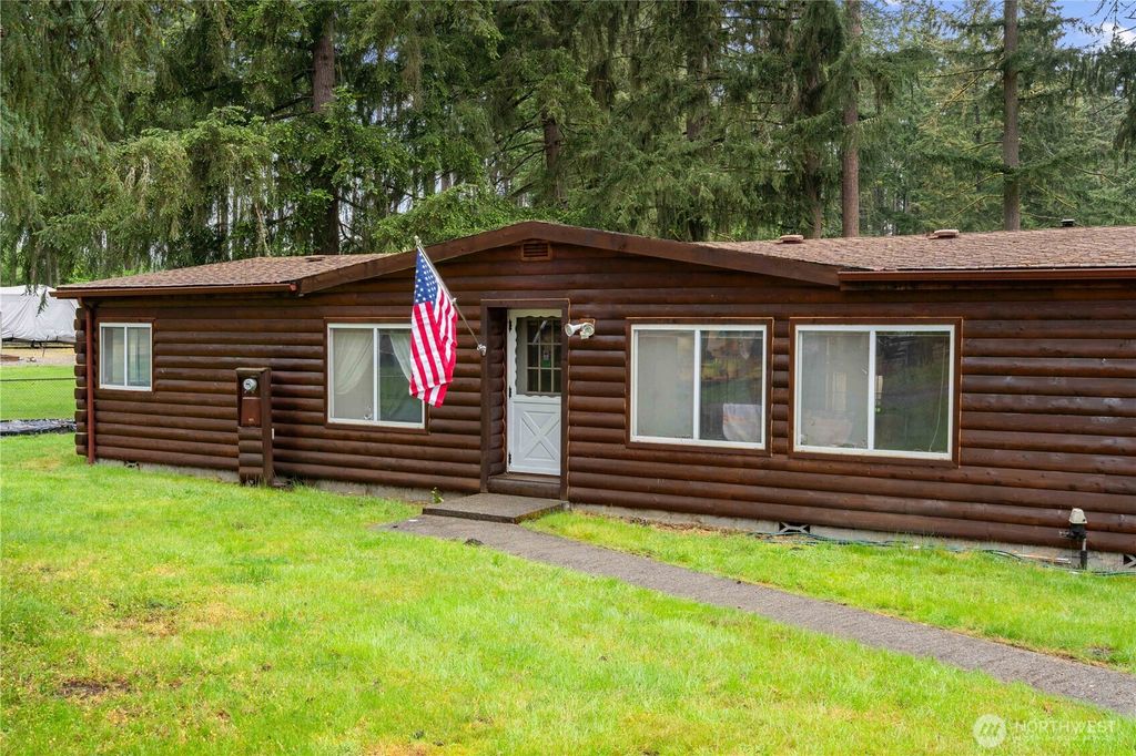 Photo of 3019 227th Street E, Spanaway, WA 98387 (MLS # 2523241)