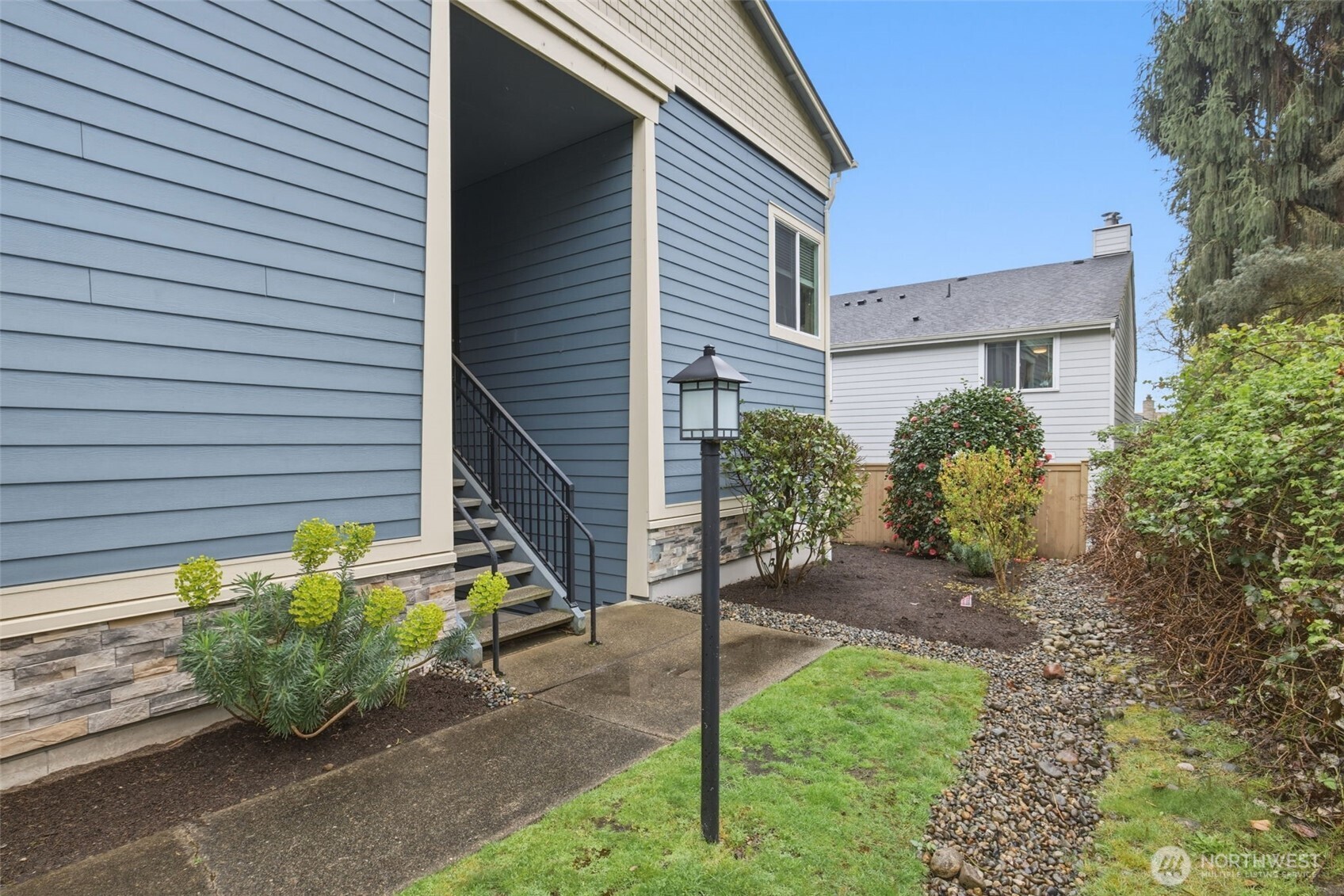 11901 93rd Avenue NE B-108